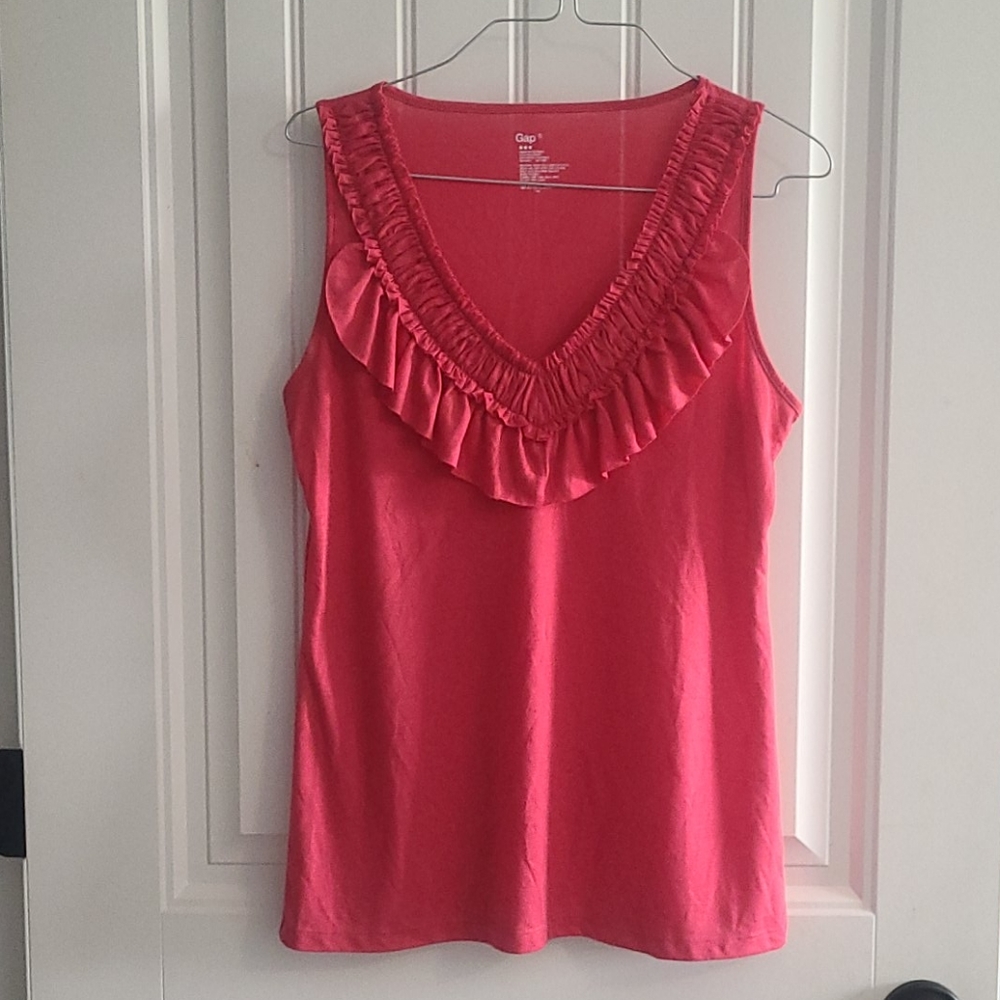 Gap tank top